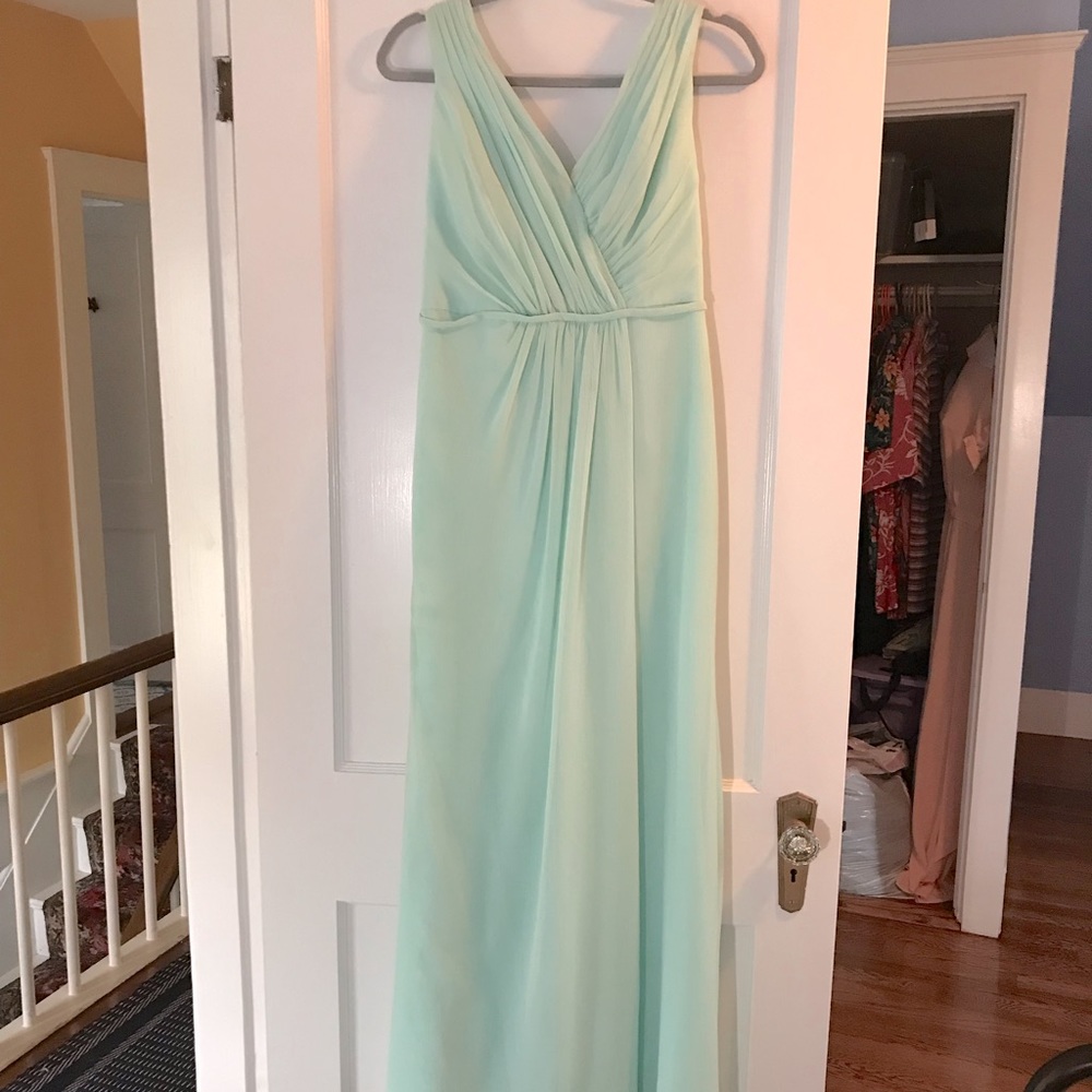 David’s Bridal Pleated Chiffon Dress in Mint